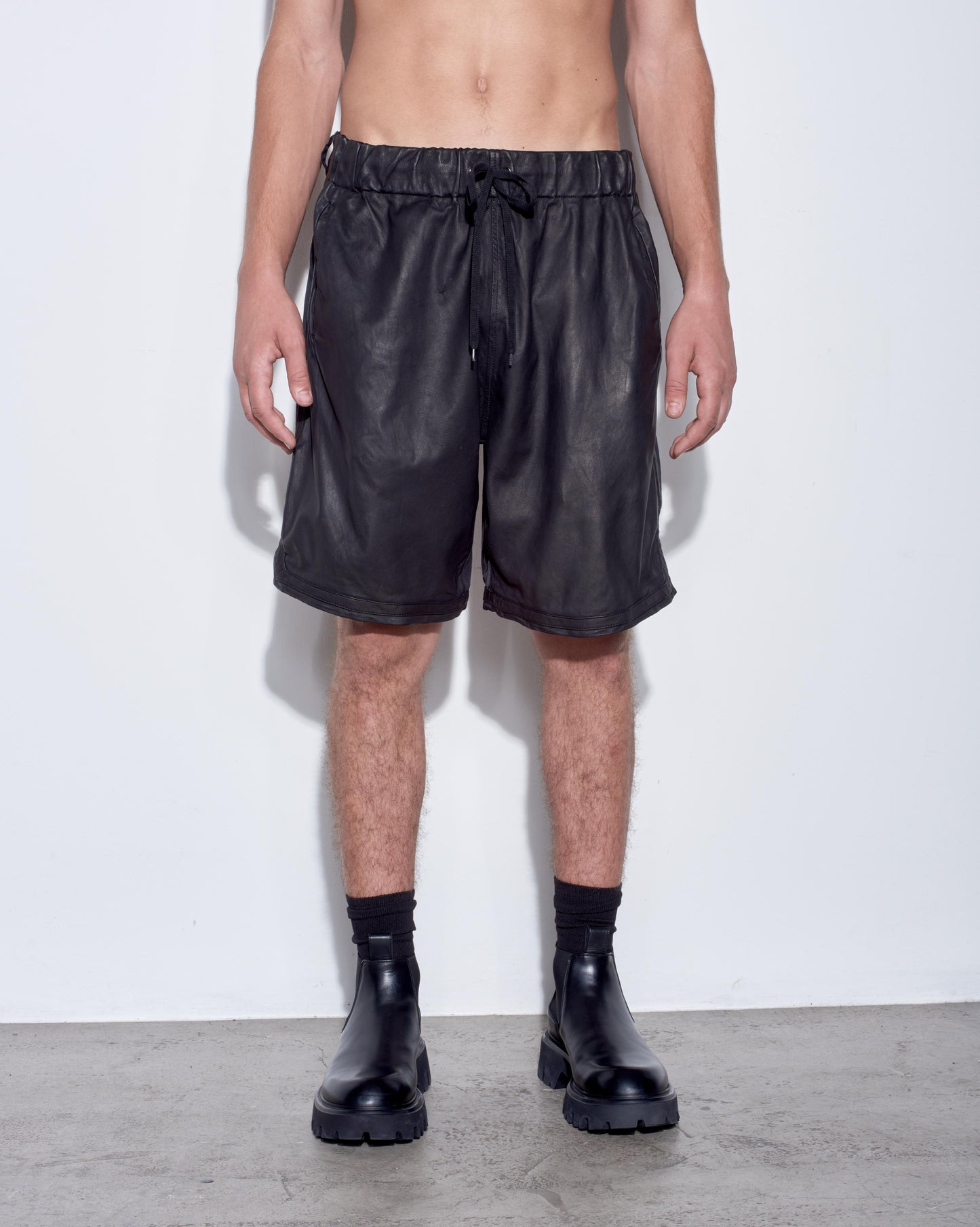 LEATHER PANTS
